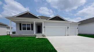 15212 Ironwood Ln, Waukee, IA 50263