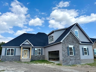 424 Southbridge Ct, Greenville, NC 27834