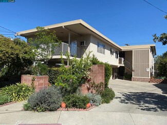 150 Village Ct, Walnut Creek, CA 94596