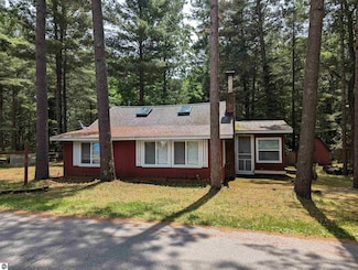 5264 E 28th St, Au Gres, MI 48703