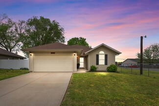 2843 W Water St, Springfield, MO 65802
