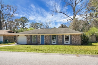 103 Sprucewood Dr, Summerville, SC 29485