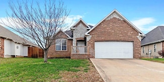 1602 E Fairwind, Ozark, MO 65721