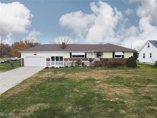 291 Struthers Liberty Rd, Campbell, OH 44405