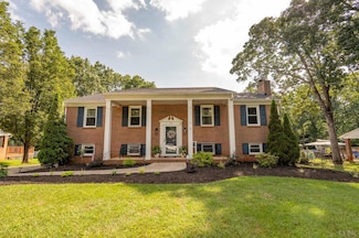 196 Woodhaven Dr, Lynchburg, VA 24502