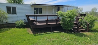 9897 Christy Rd, Fredonia, NY 14063