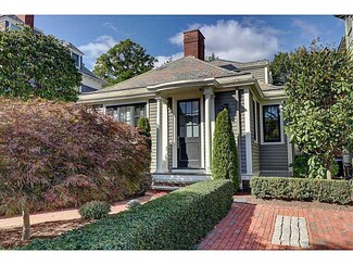 402 Angell St, Providence, RI 02906