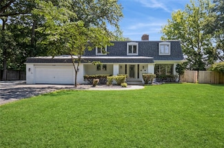 6686 John Dr, Mount Zion, IL 62549