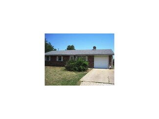 27760 W 347th St, Osawatomie, KS 66064