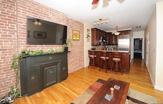211 14th St Unit 2R, Hoboken, NJ 07030