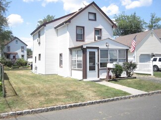 124 W Warren St, South Bound Brook, NJ 08880