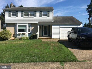 911 Parkside Blvd, Claymont, DE 19703