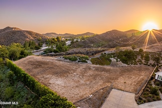 4221 Goldstone Ln, Simi Valley, CA 93065
