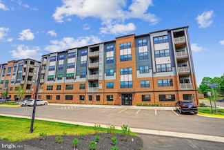 4399 Peach Lily Ln Unit 369, Chantilly, VA 20151
