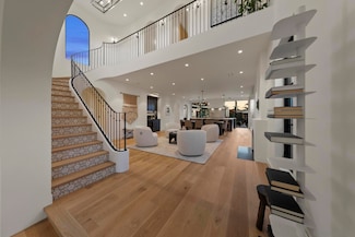 4223 Middlesex Dr, San Diego, CA 92116