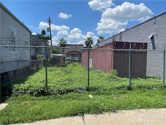 2929 Josephine St, New Orleans, LA 70113