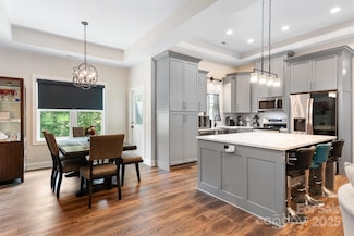 4808 1st St NW, Hickory, NC 28601