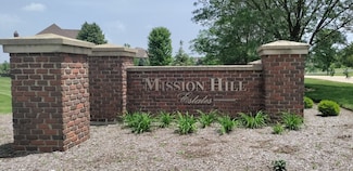8 Mission Hills Dr, St. Charles, IL 60175