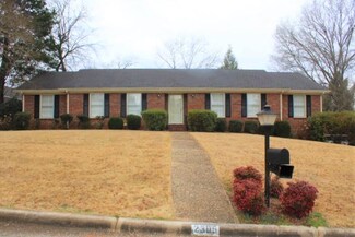 2305 Finley Dr, Florence, AL 35630