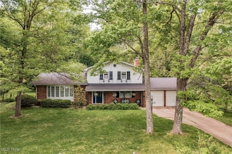 10440 Circle Dr SE, Magnolia, OH 44643