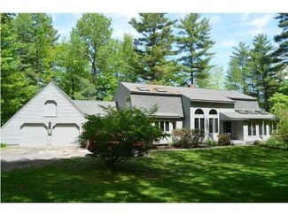 37 Beach Rd, Casco, ME 04015