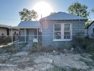 743 Concho St, Eagle Pass, TX 78852