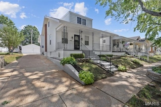 4009 Burgen Ave, Saint Louis, MO 63116