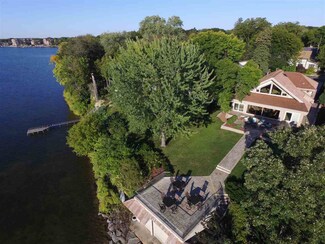 4215 Winnequah Rd, Monona, WI 53716