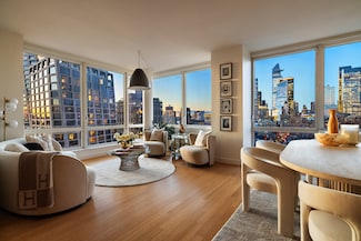 450 W 17th St Unit 2208, New York, NY 10011