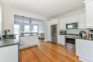 132-134 Paul Gore St Unit 3, Jamaica Plain, MA 02130