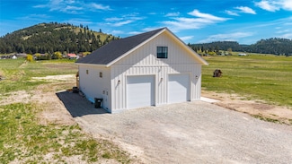 185 Whalebone Estates Dr, Kalispell, MT 59901