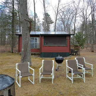 9824 N South Shore Rd Unit 4, Hayward, WI 54843
