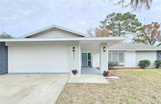 5901 W Woodside Dr, Crystal River, FL 34429