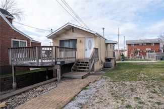 123 2nd St, Neville Island, PA 15225