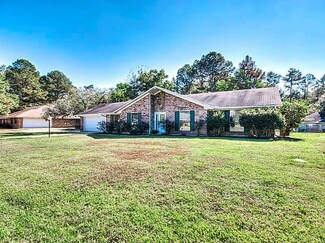 108 S Meadow Ln, Haughton, LA 71037