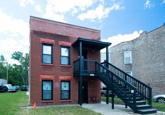3921 W Arthington St, Chicago, IL 60624