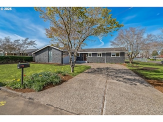 7267 SE Renada St, Milwaukie, OR 97267