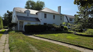 98 S Hamilton St, Poughkeepsie, NY 12601