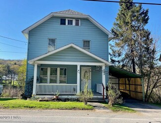 913 Maple Ave, Honesdale, PA 18431