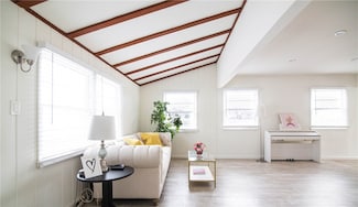 626 Eucalyptus Dr Unit 1/2, El Segundo, CA 90245