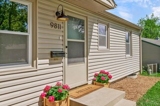 9811 Cambridge Ave, Kansas City, MO 64134
