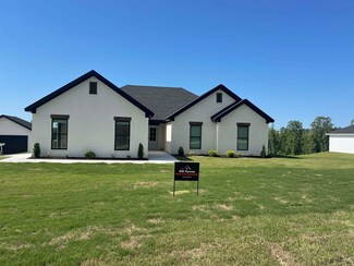 10683 W Miller Sardis Rd, Bauxite, AR 72011