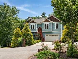 9 Oak Springs Dr, Arden, NC 28704