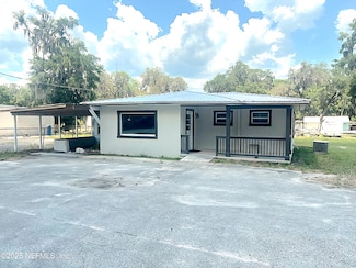 673 3rd Ave, Welaka, FL 32193