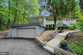 125 Bryn Mawr Ave, Newtown Square, PA 19073