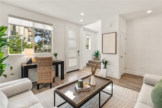 1643 Saratoga Ln, Los Angeles, CA 90732