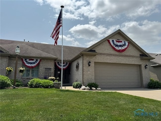 8637 Stone Oak Dr, Holland, OH 43528