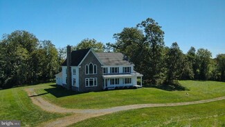 19185 Ebenezer Church Rd, Round Hill, VA 20141