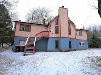 109 Walnut St, Greentown, PA 18426