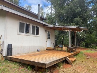 111 Cooper Ranch Rd, Weitchpec, CA 95546